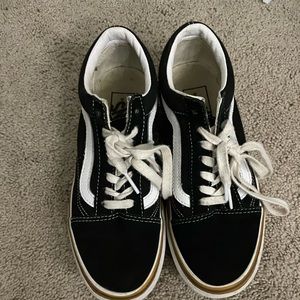 Women’s size 7 Platform Vans